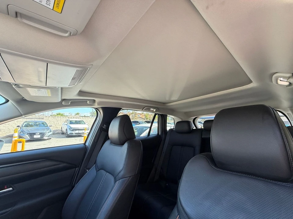 2025 Mazda CX-50 - Image 26 of 31
