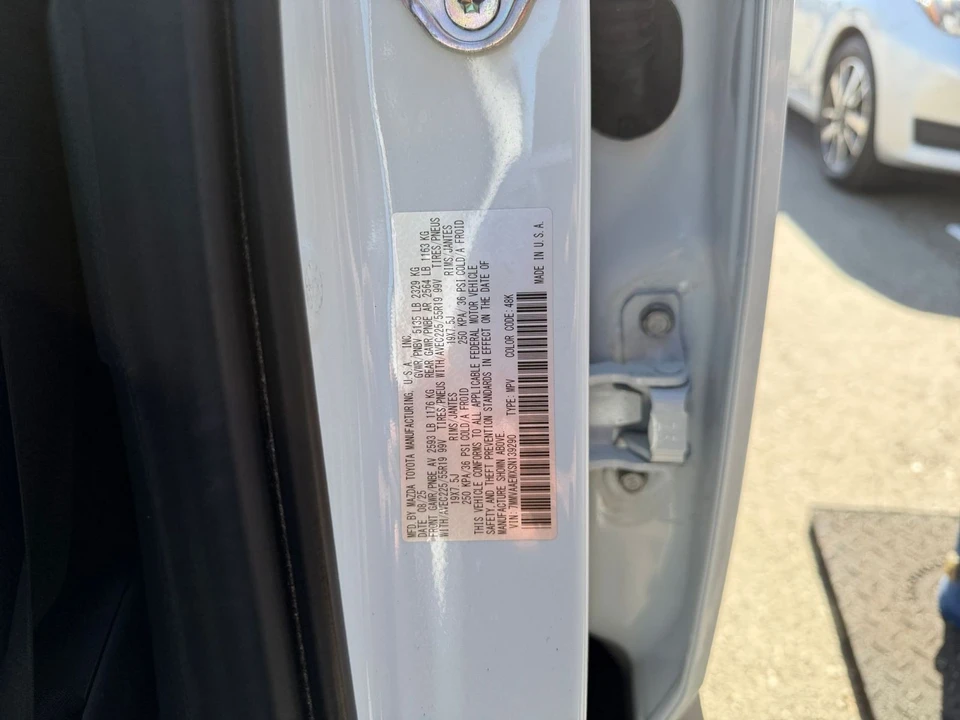 2025 Mazda CX-50 - Image 27 of 31