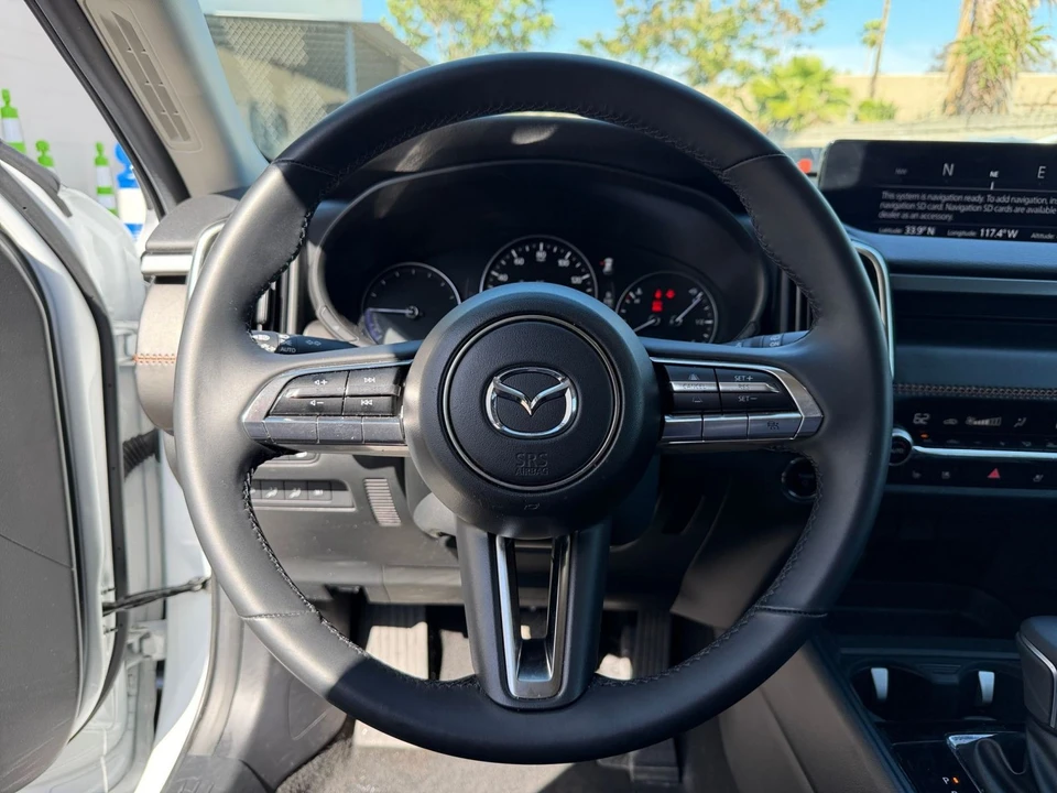2025 Mazda CX-50 - Image 25 of 31
