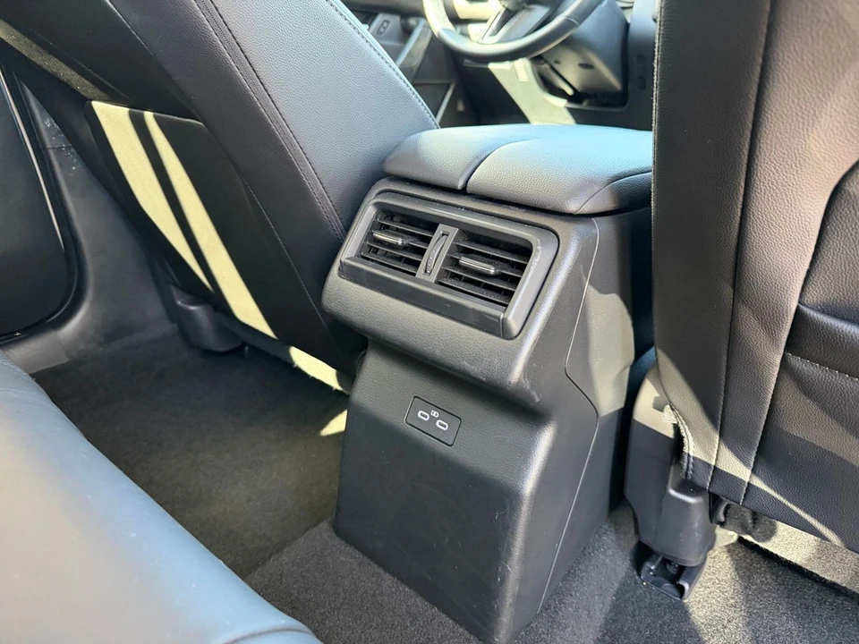 2025 Mazda CX-50 - Image 21 of 31