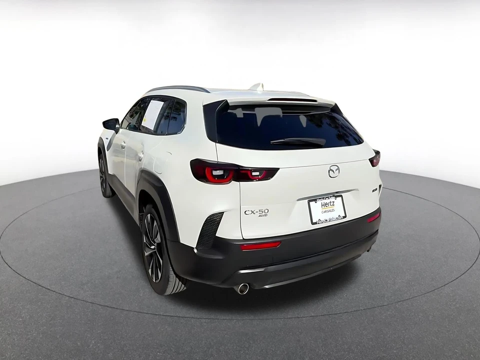 2025 Mazda CX-50 - Image 9 of 31