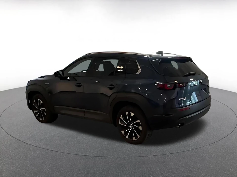 2025 Mazda CX-50 - Image 7 of 31