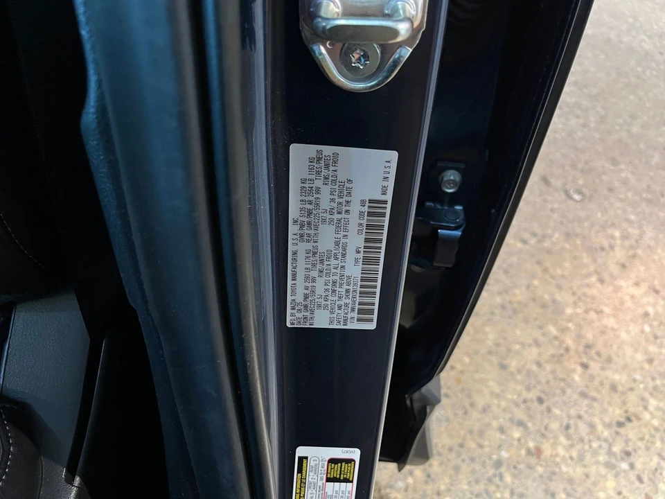 2025 Mazda CX-50 - Image 26 of 31