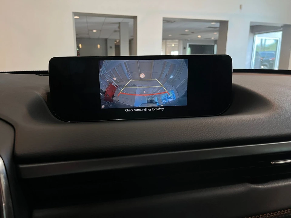 2025 Mazda CX-50 - Image 21 of 31