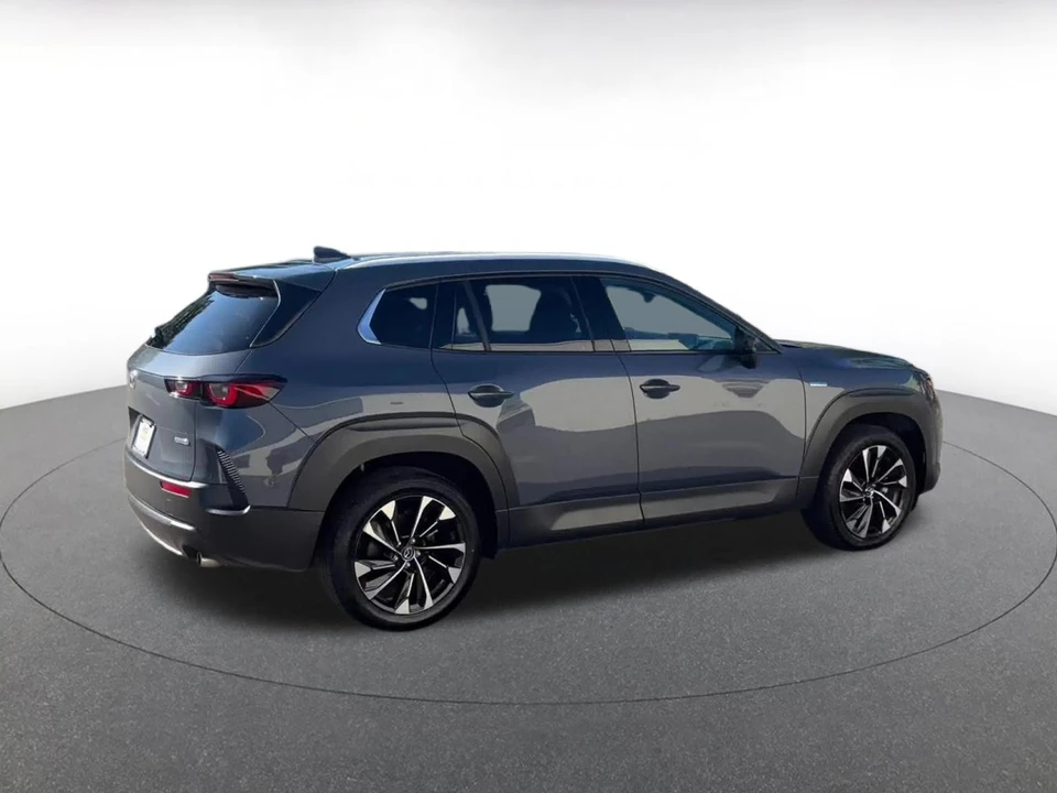 2025 Mazda CX-50 - Image 13 of 31