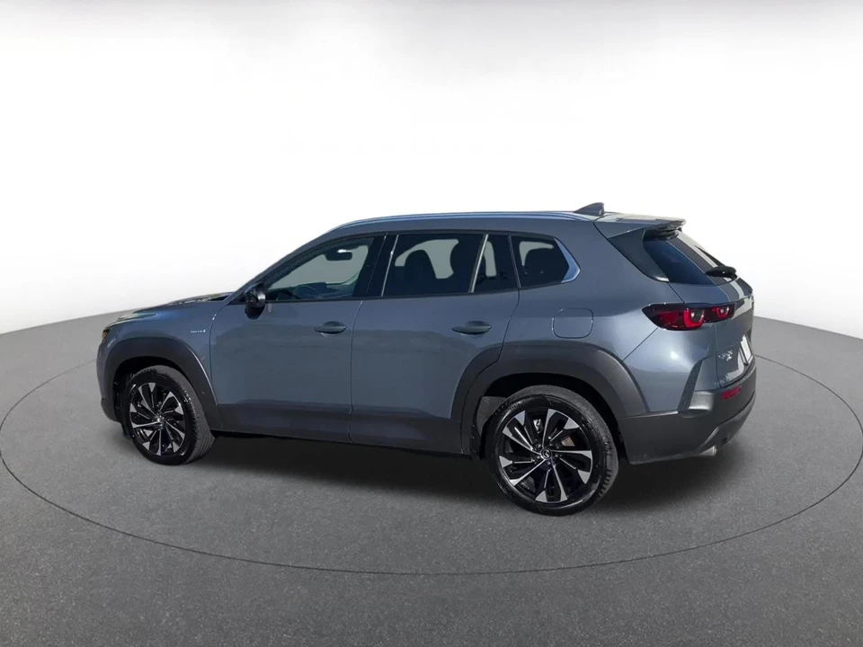 2025 Mazda CX-50 - Image 9 of 31