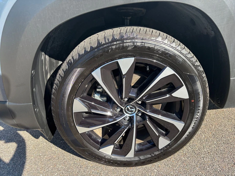 2025 Mazda CX-50 - Image 30 of 31