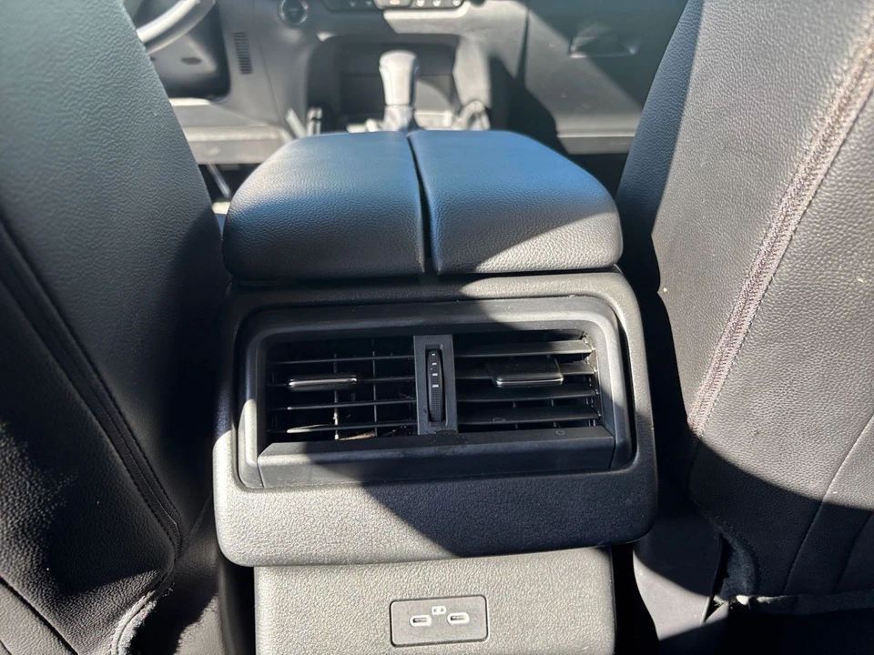 2025 Mazda CX-50 - Image 27 of 31