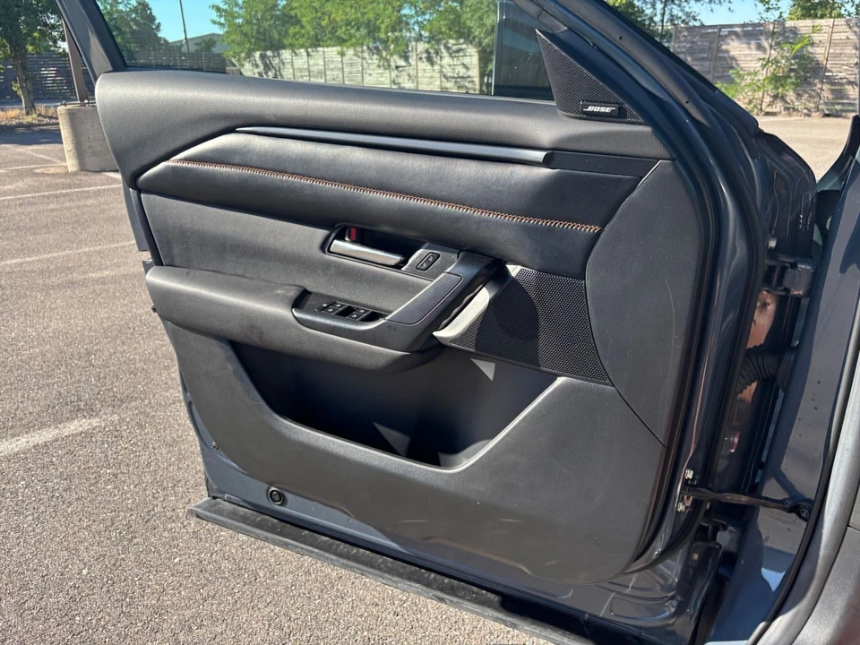 2025 Mazda CX-50 - Image 17 of 31