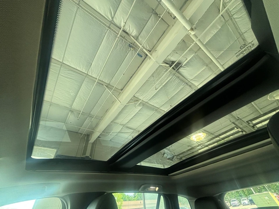 2025 Mazda CX-50 - Image 26 of 31