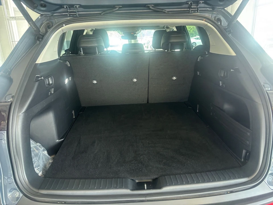 2025 Mazda CX-50 - Image 29 of 31