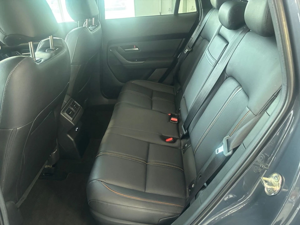 2025 Mazda CX-50 - Image 23 of 31