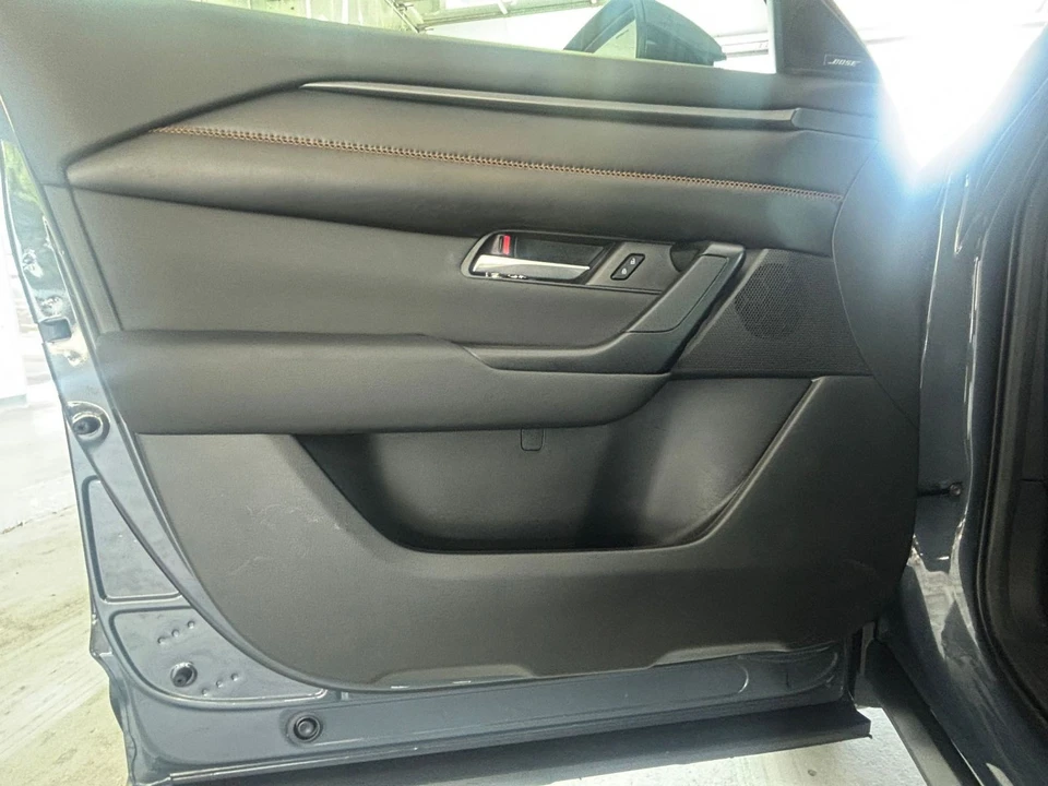 2025 Mazda CX-50 - Image 15 of 31