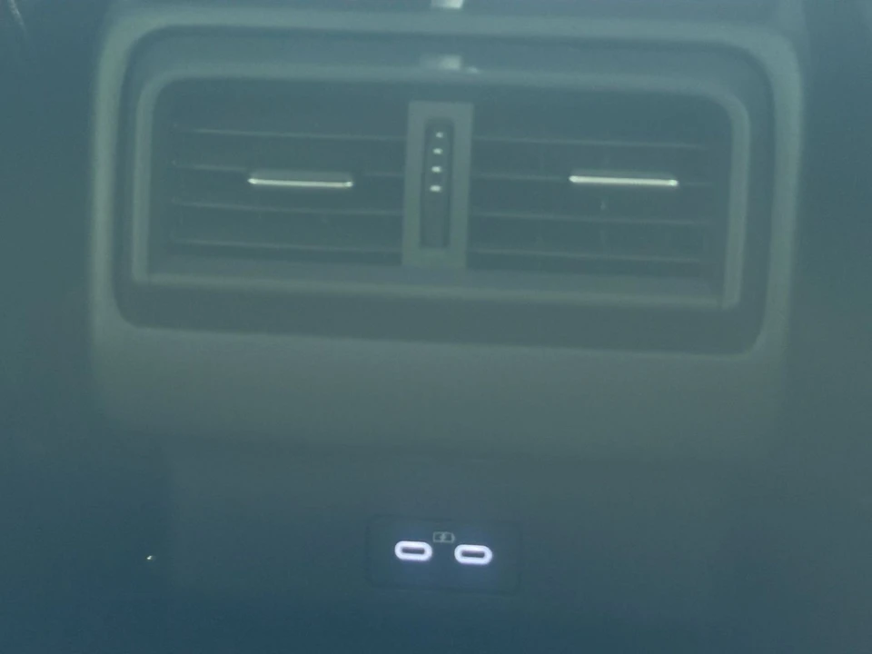 2025 Mazda CX-50 - Image 21 of 31
