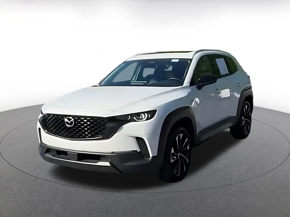 2025 Mazda CX-50 - Image 8 of 31
