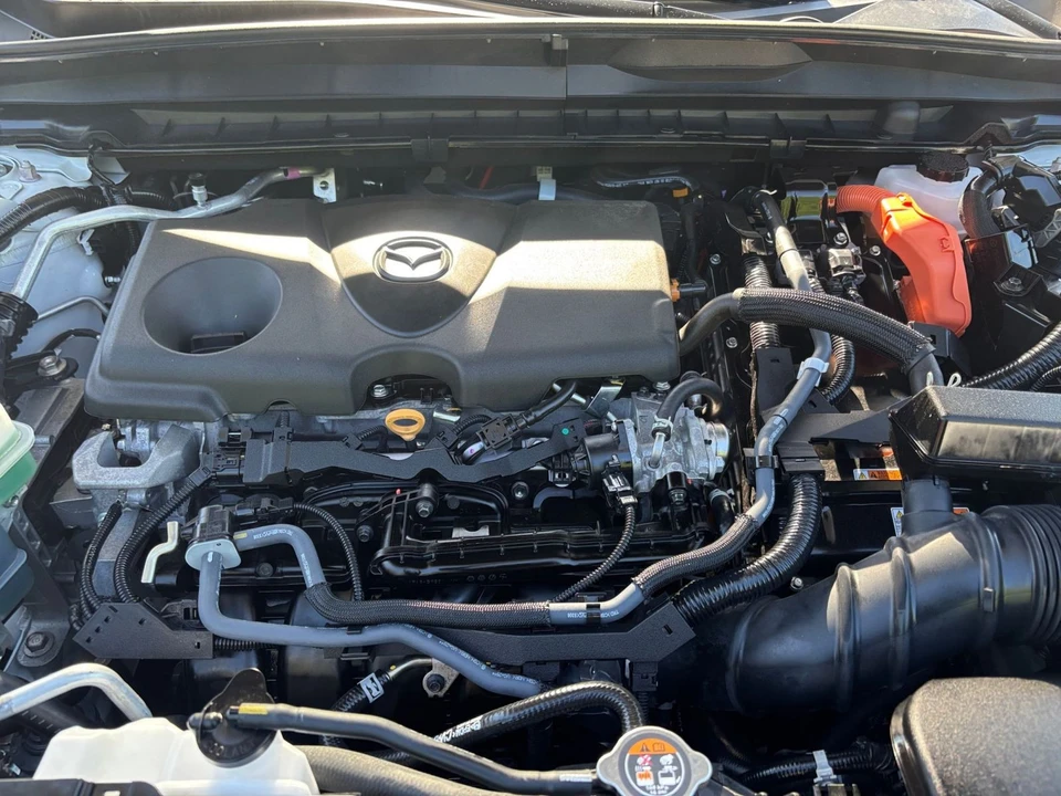 2025 Mazda CX-50 - Image 29 of 31