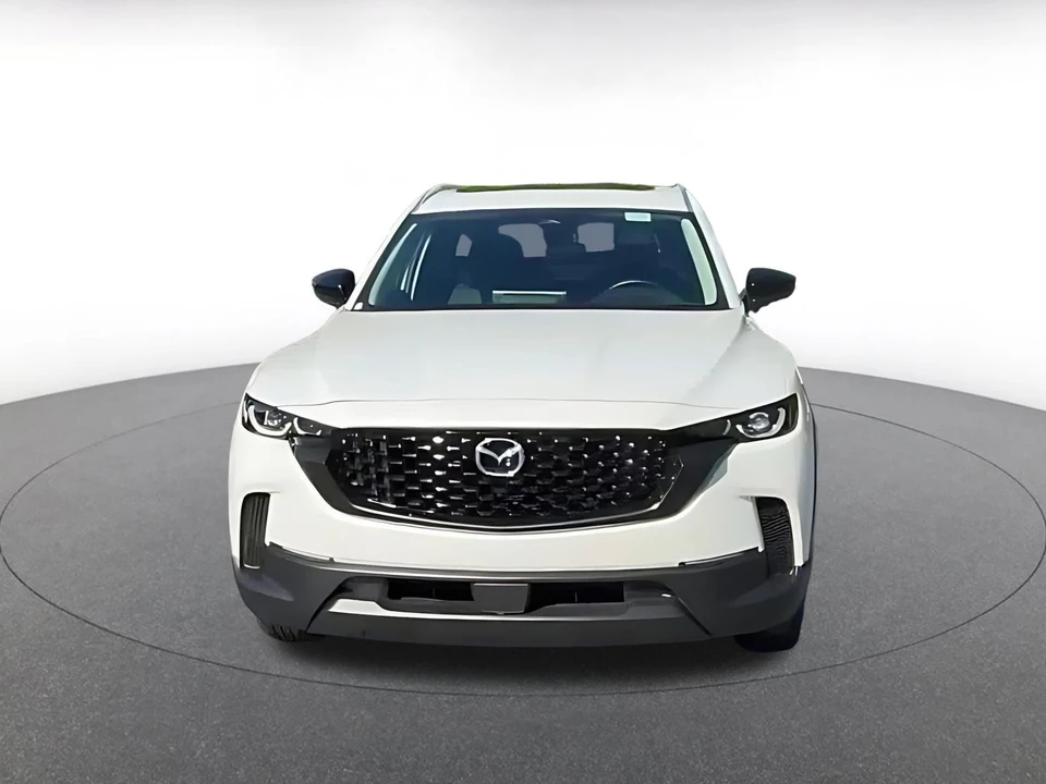 2025 Mazda CX-50 - Image 4 of 31