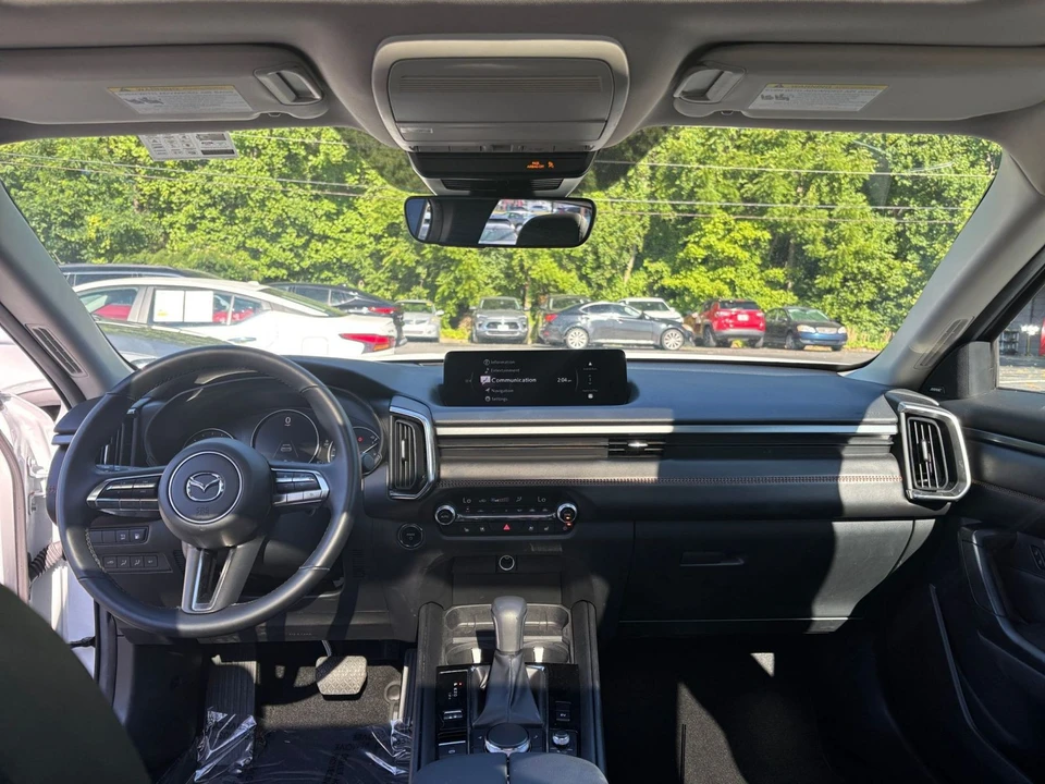 2025 Mazda CX-50 - Image 30 of 31