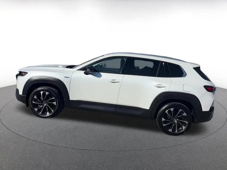 2025 Mazda CX-50 - Image 11 of 31