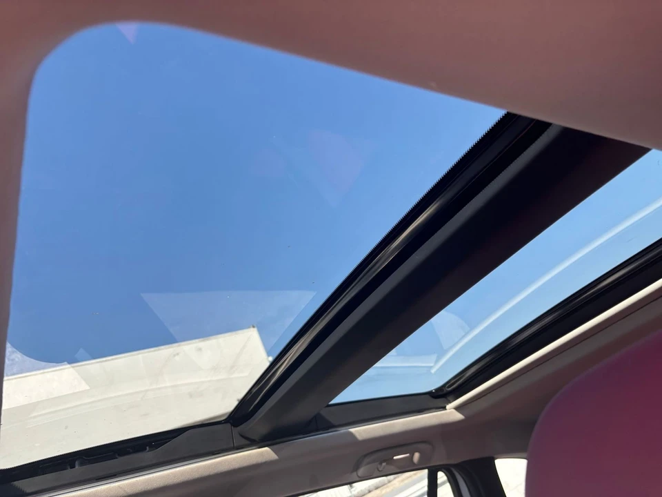 2025 Mazda CX-50 - Image 26 of 31