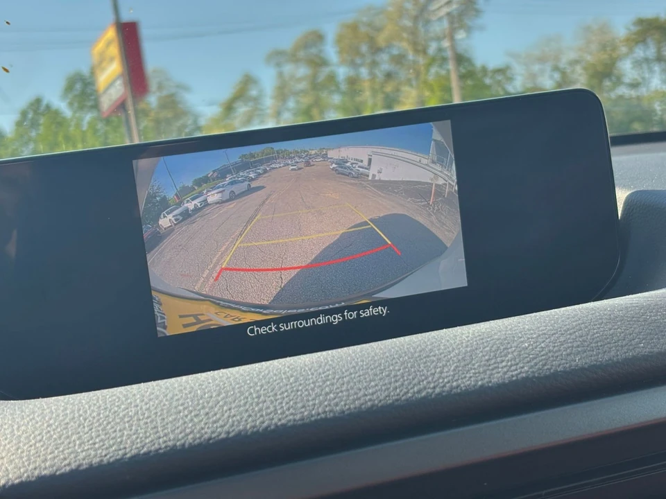 2025 Mazda CX-50 - Image 22 of 31