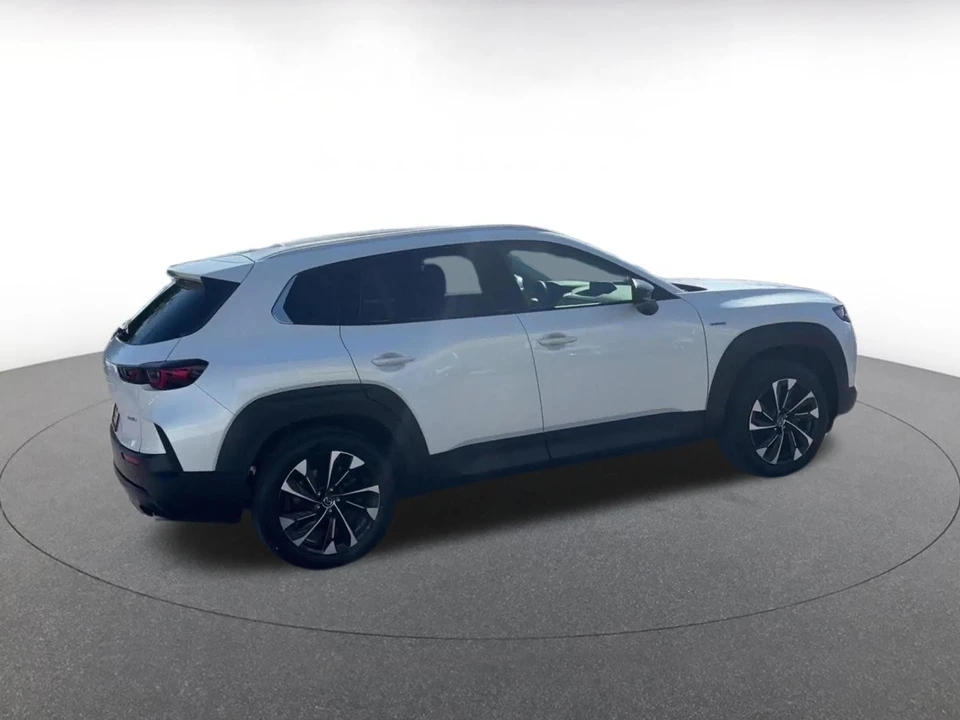 2025 Mazda CX-50 - Image 12 of 31