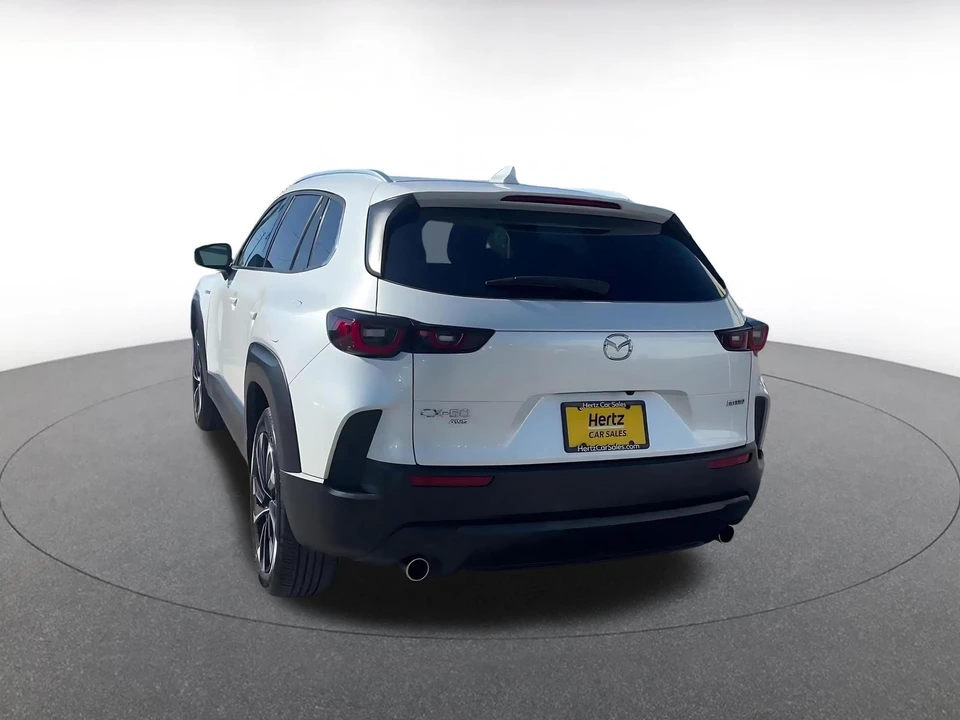 2025 Mazda CX-50 - Image 13 of 31