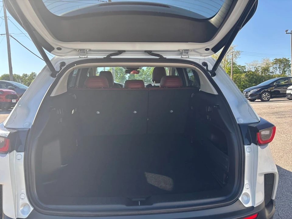 2025 Mazda CX-50 - Image 29 of 31