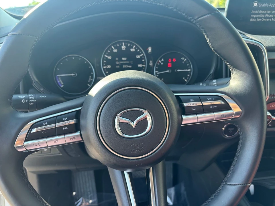 2025 Mazda CX-50 - Image 25 of 31