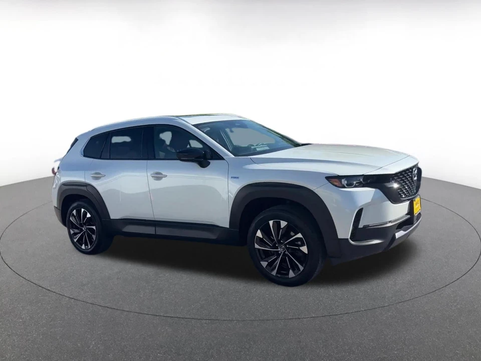 2025 Mazda CX-50 - Image 2 of 31