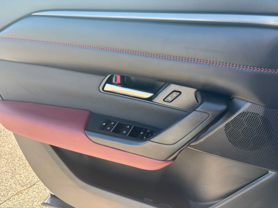 2025 Mazda CX-50 - Image 20 of 31