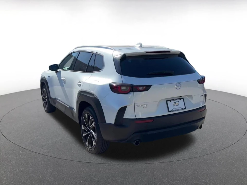 2025 Mazda CX-50 - Image 8 of 31