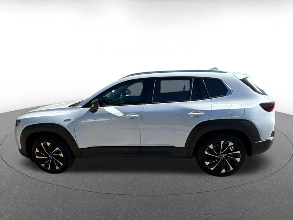 2025 Mazda CX-50 - Image 5 of 10