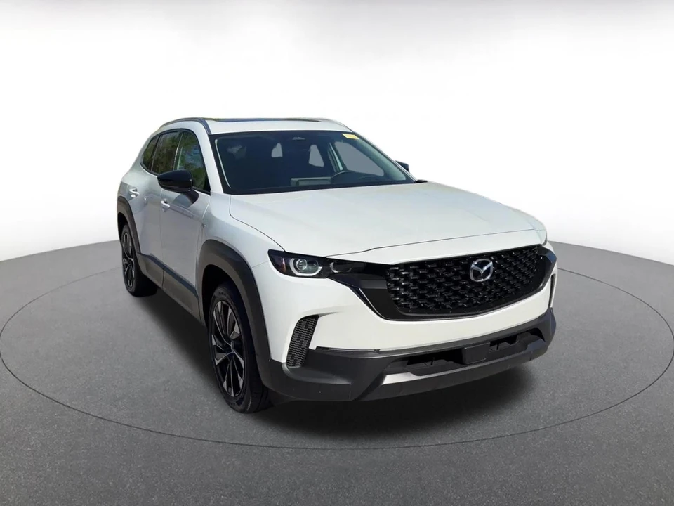 2025 Mazda CX-50 - Image 2 of 31