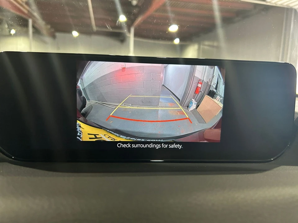 2025 Mazda CX-50 - Image 22 of 31