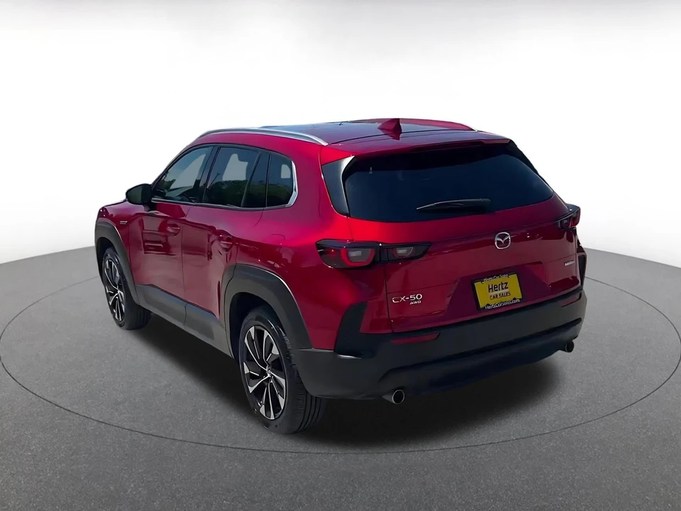 2025 Mazda CX-50 - Image 13 of 31