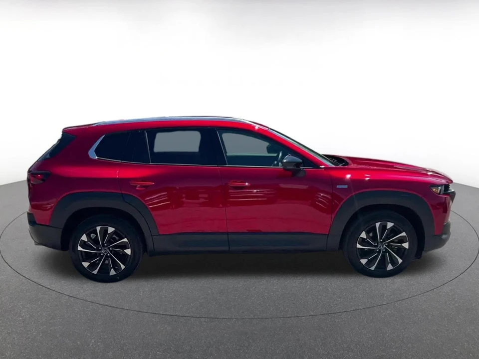 2025 Mazda CX-50 - Image 18 of 31