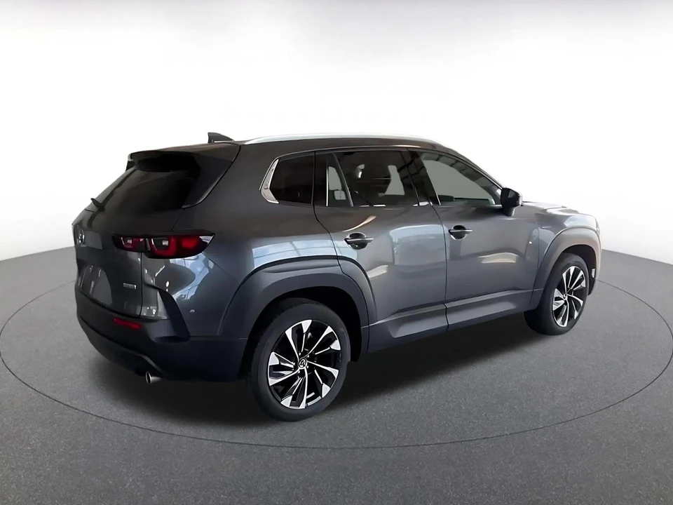 2025 Mazda CX-50 - Image 17 of 31