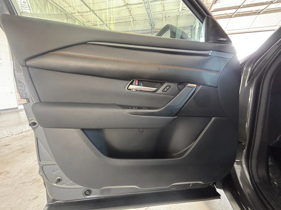 2025 Mazda CX-50 - Image 20 of 31