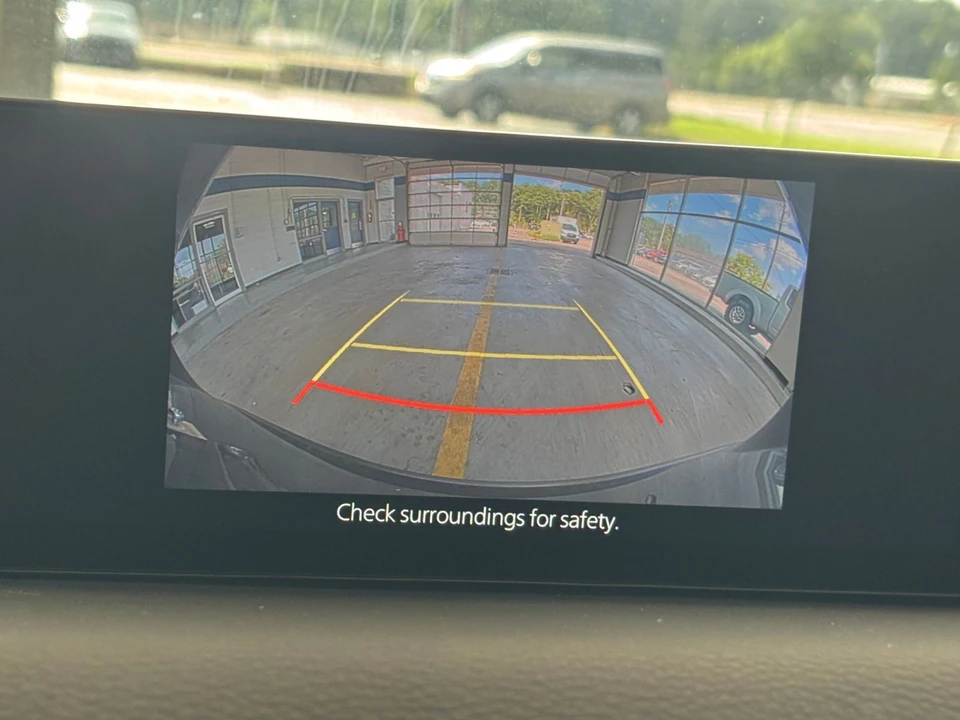 2025 Mazda CX-50 - Image 27 of 31