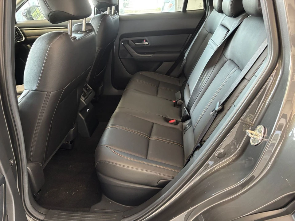 2025 Mazda CX-50 - Image 30 of 31