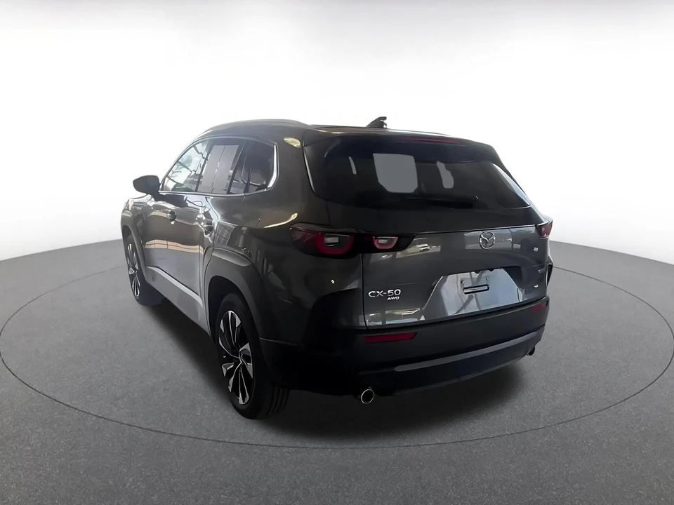 2025 Mazda CX-50 - Image 13 of 31