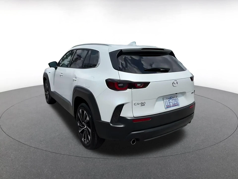 2025 Mazda CX-50 - Image 12 of 31