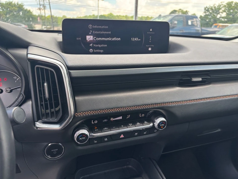 2025 Mazda CX-50 - Image 21 of 31