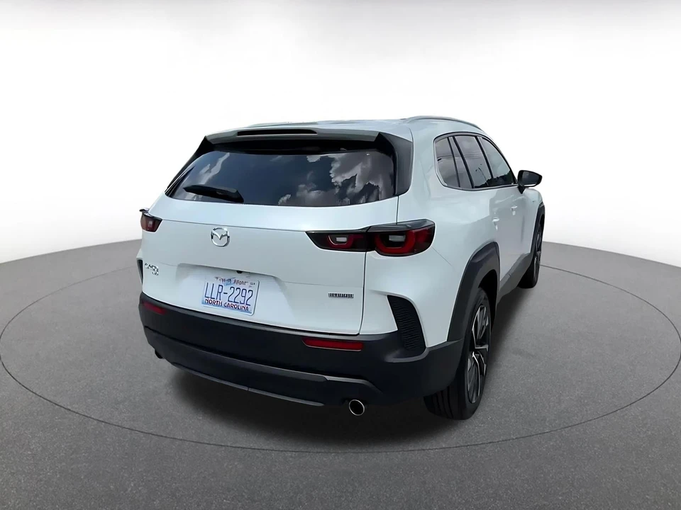 2025 Mazda CX-50 - Image 15 of 31