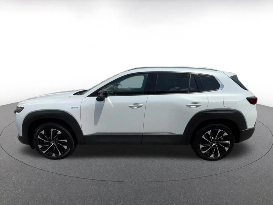 2025 Mazda CX-50 - Image 9 of 31