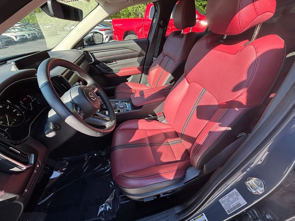 2025 Mazda - Image 30 of 31