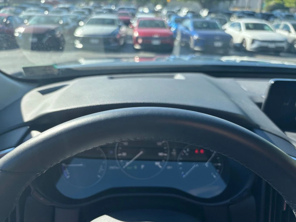 2025 Mazda - Image 28 of 31