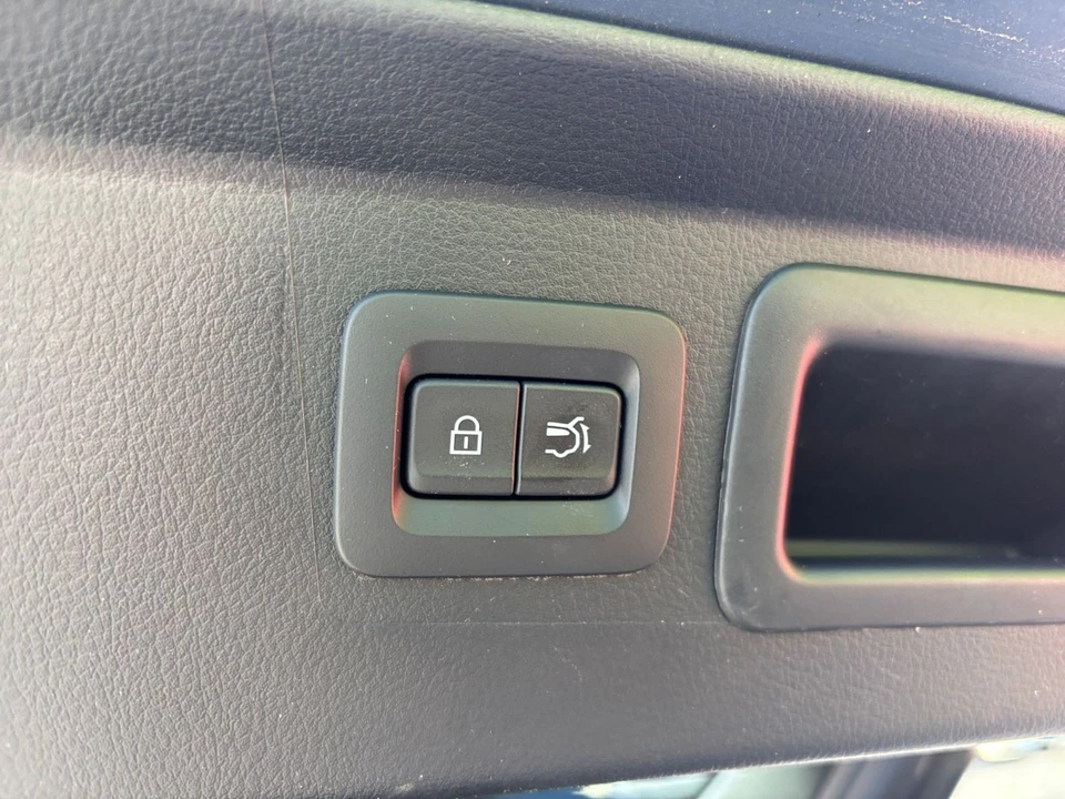 2025 Mazda - Image 18 of 31