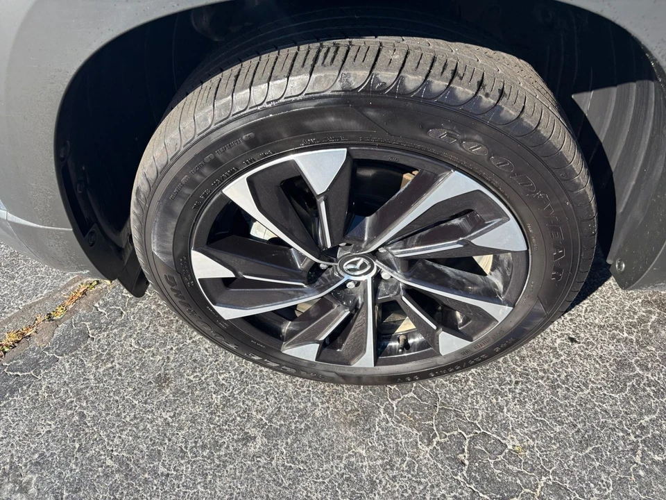 2025 Mazda - Image 24 of 31